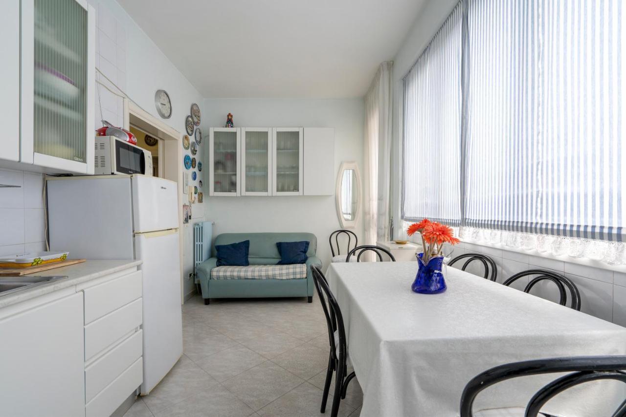 Grazia Attic Apartment With Terrace Trani Eksteriør bilde
